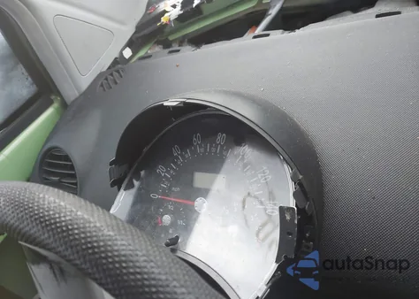 2001 Volkswagen New Beetle Gl from USA, damaged, VIN 3VWBK21C11M427254